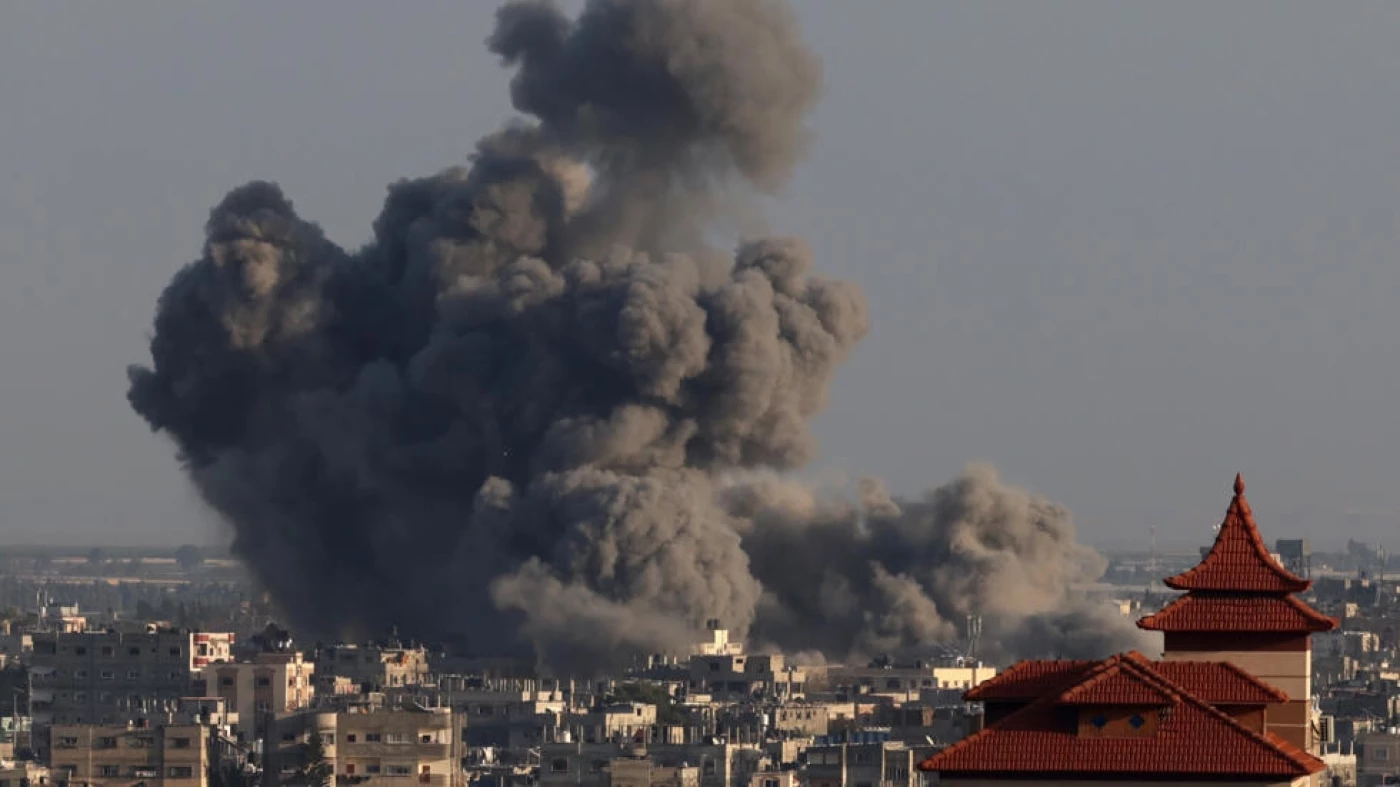 Image of Fighting focuses on Gaza's Khan Yunis after deadly shelling hits UN shelter