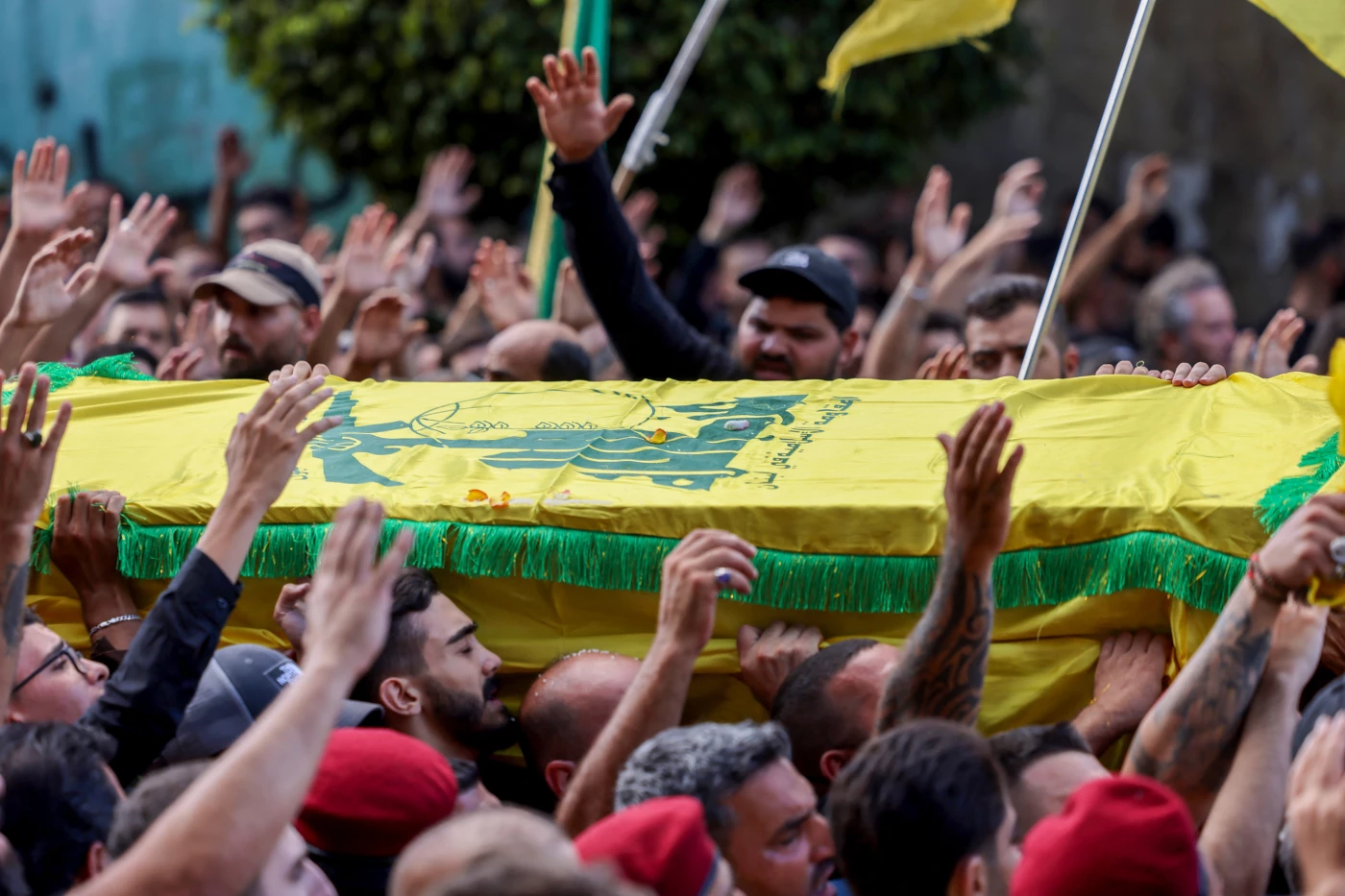 Image of Iraqi groups condemn Hezbollah leader assassination, pledge military support for Lebanon