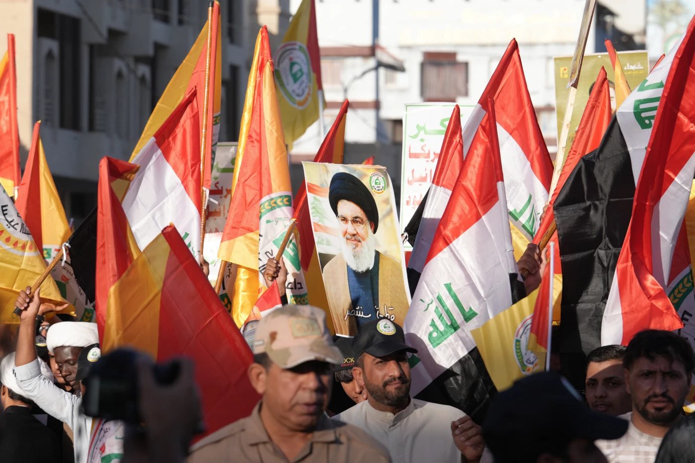 Image of Iraqi factions prepare for potential Israeli strikes amid growing tensions