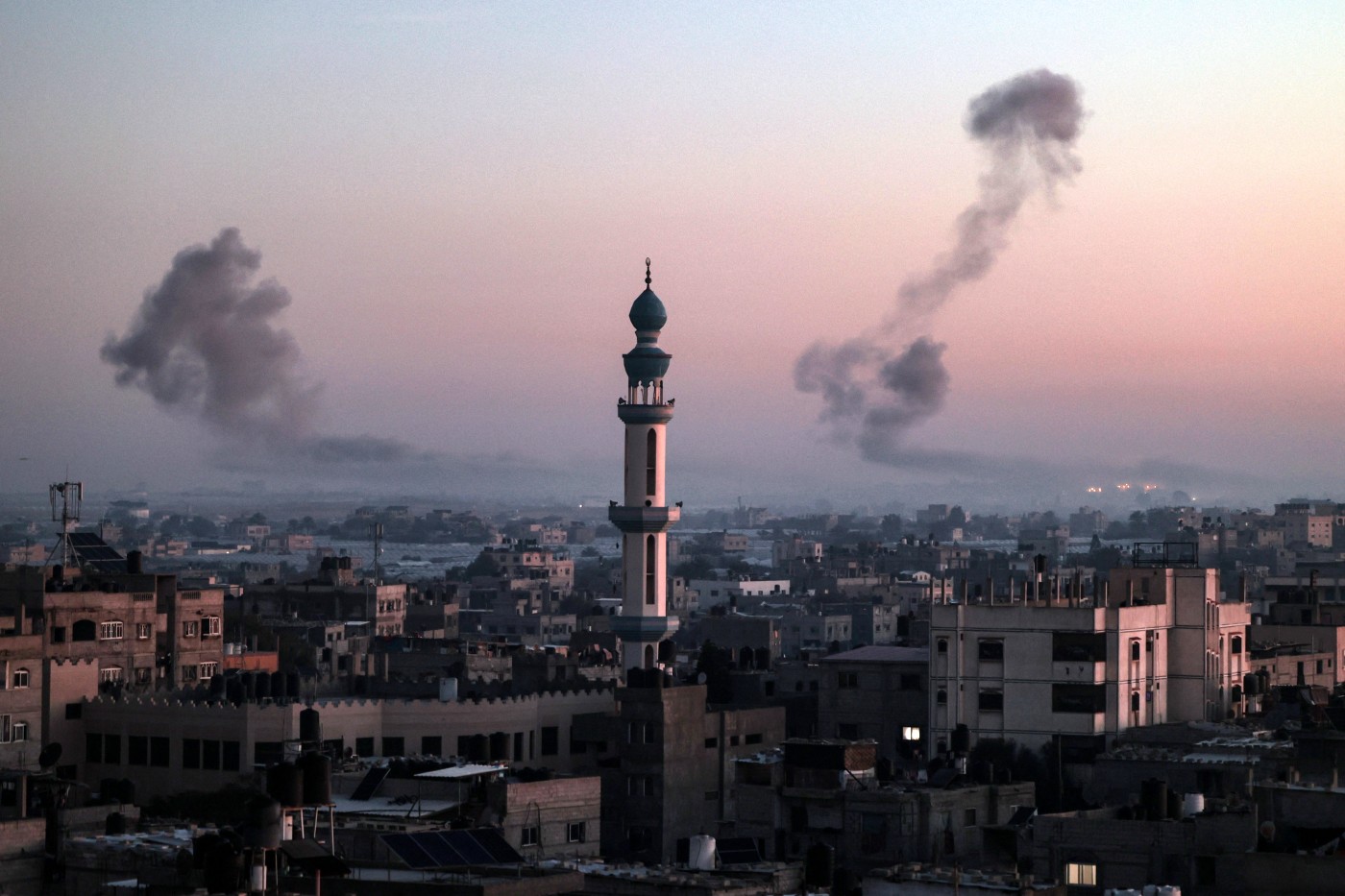 Image of Israeli strikes on Gaza's Rafah escalate fears of ground operation