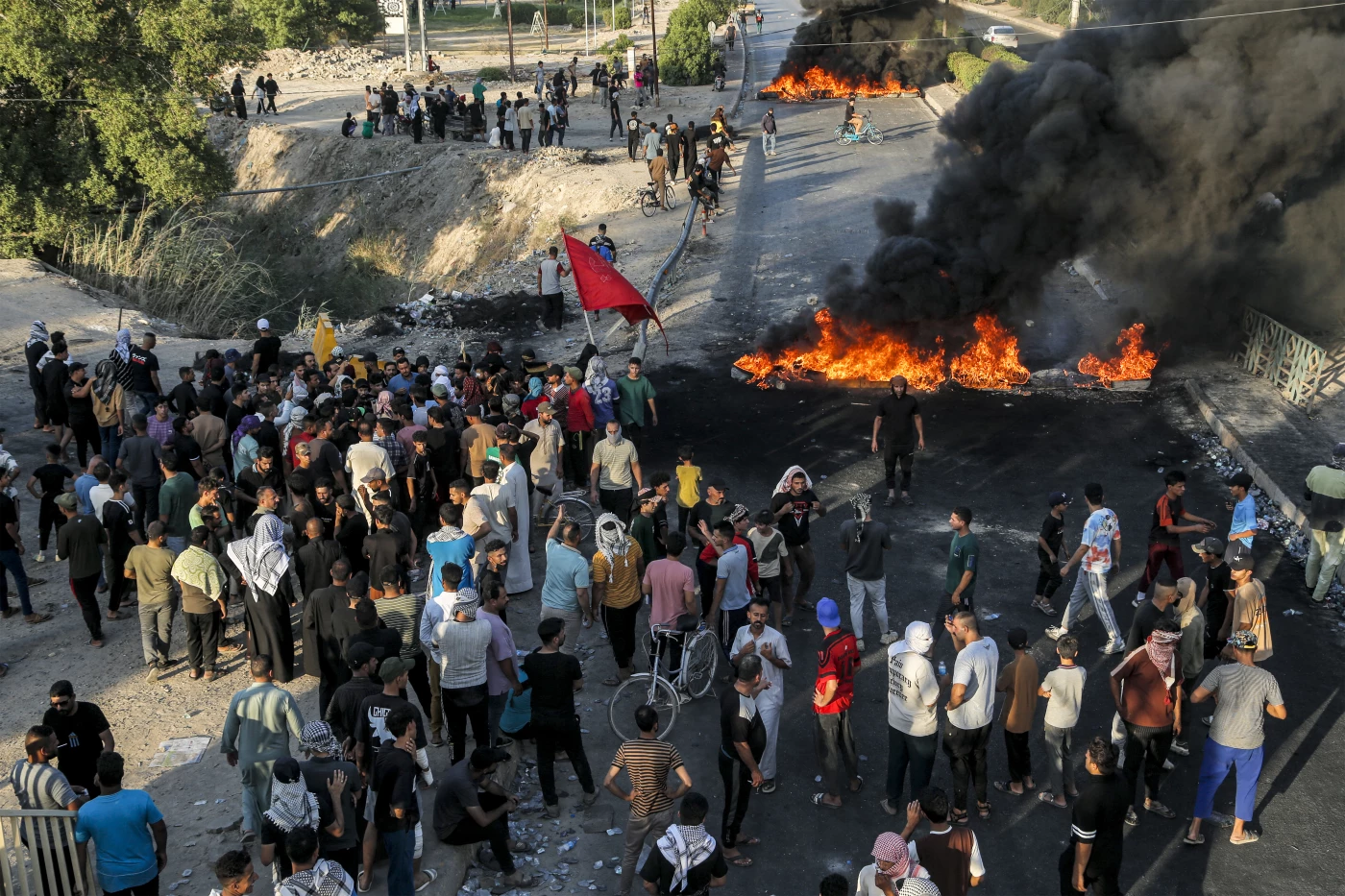 Image of Iraqis protest over summer blackouts and water shortages