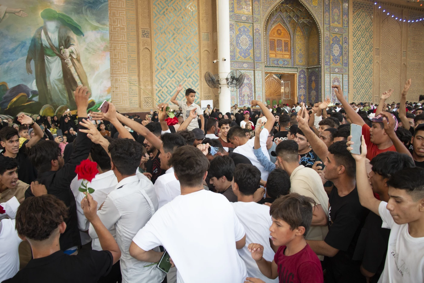 Image of Iraqi Shiites celebrate first official Eid al-Ghadir