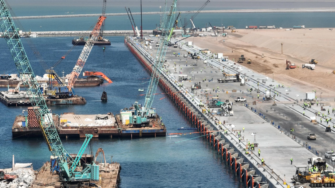 Iraq's Grand Faw Port first phase set for completion in 2025