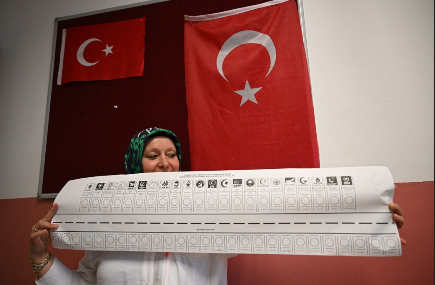 Image of Istanbul top prize as Turkey votes in local polls