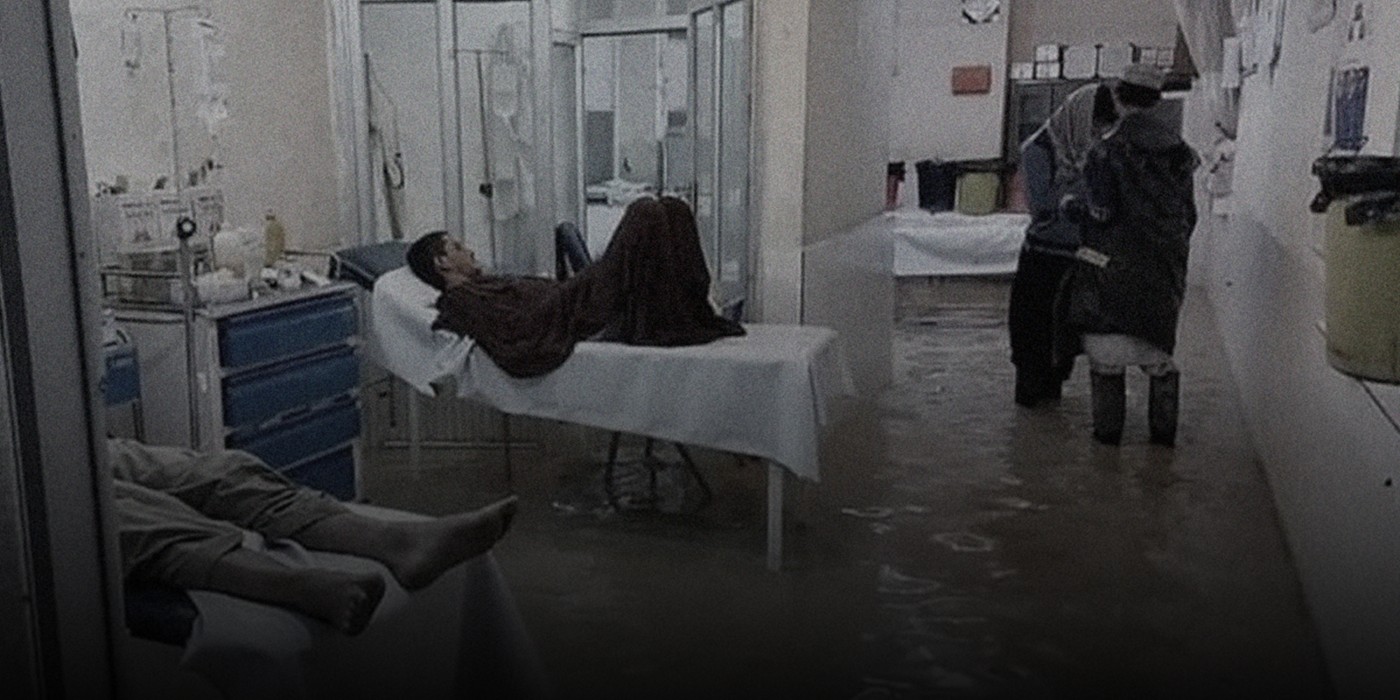 Image of Iraq's healthcare system; drowning in flood, struggling for reconstruction